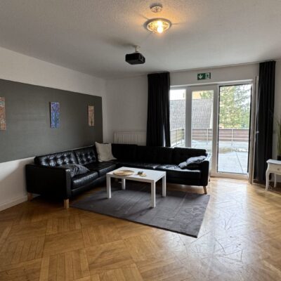 Wohngruppe Teichstraße: Wohnzimmer in der Wohngruppe